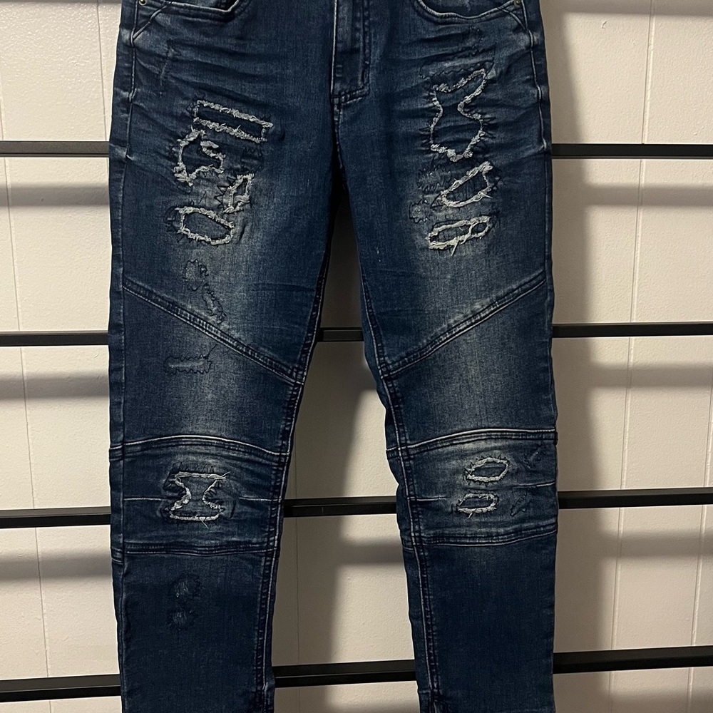 Women’s Lucky & Blessed Skinny Size 6 Jeans, Zipper At Ankles